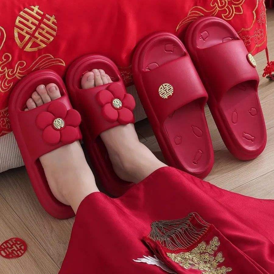 结婚拖鞋喜庆红色一对2025新款陪嫁新娘婚礼晨袍情侣凉拖婚鞋