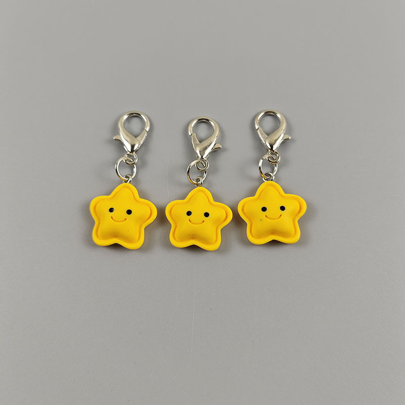 树脂跨境新款卡通可爱笑脸星星钥匙扣耳机保护套挂件闺蜜小礼品