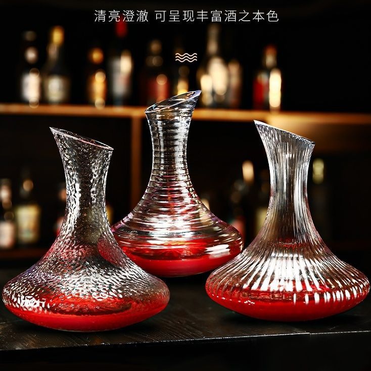 軽くて豪華な風の創意的なワインのデキャンタの壺の家庭用セットのヨーロッパ式の水晶のガラスのデキャンタの単一のハイエンドの大気|undefined