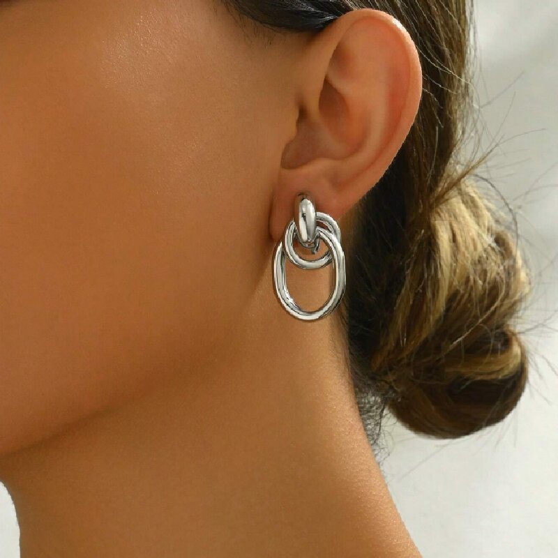 Orecchini, lusso leggero e sensazione di alta gamma, orecchini a cerchio in tubo di ferro a forma di croce, design di nicchia, stile semplice e raffinato, orecchini eleganti._voghion.com