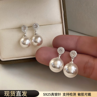 高级感时尚耳钉