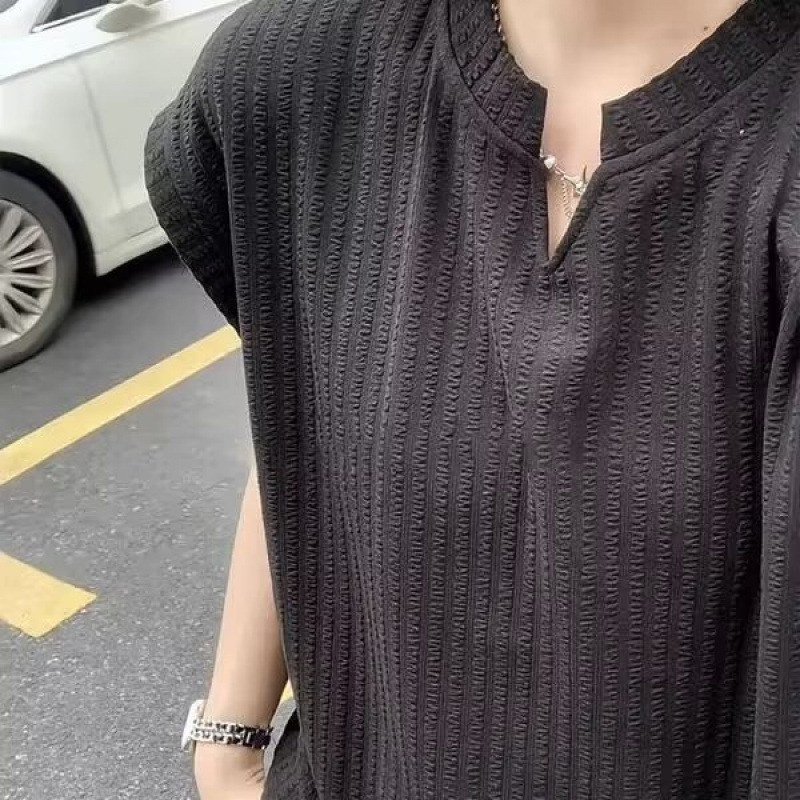 White Textured V-Neck Sleeveless Vest for Men, Summer Ice Silk Cool T-Shirt, American-Style Fitness Sports Tank Top White Textured V-Neck Sleeveless Vest for Men, Summer Ice Silk Cool T-Shirt, American-Style Fitness Sports Tank Top