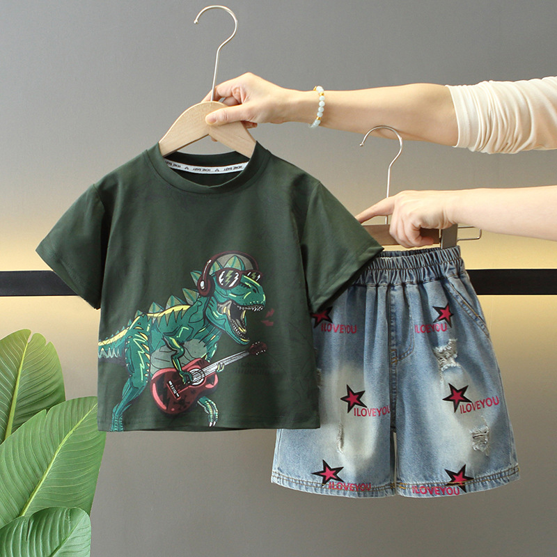 8072 Traje de verano para niños 2025 nuevos niños dinosaurio de manga corta de dos piezas ropa delgada de verano para bebés guapos