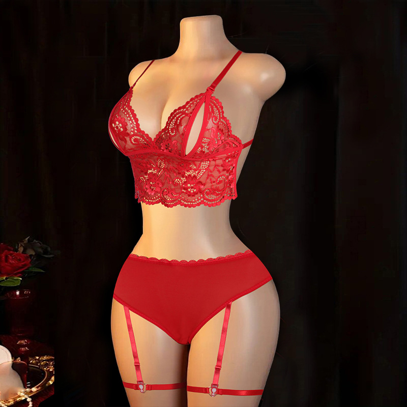 홀 브라 + 가터 브리프 + 레그 링