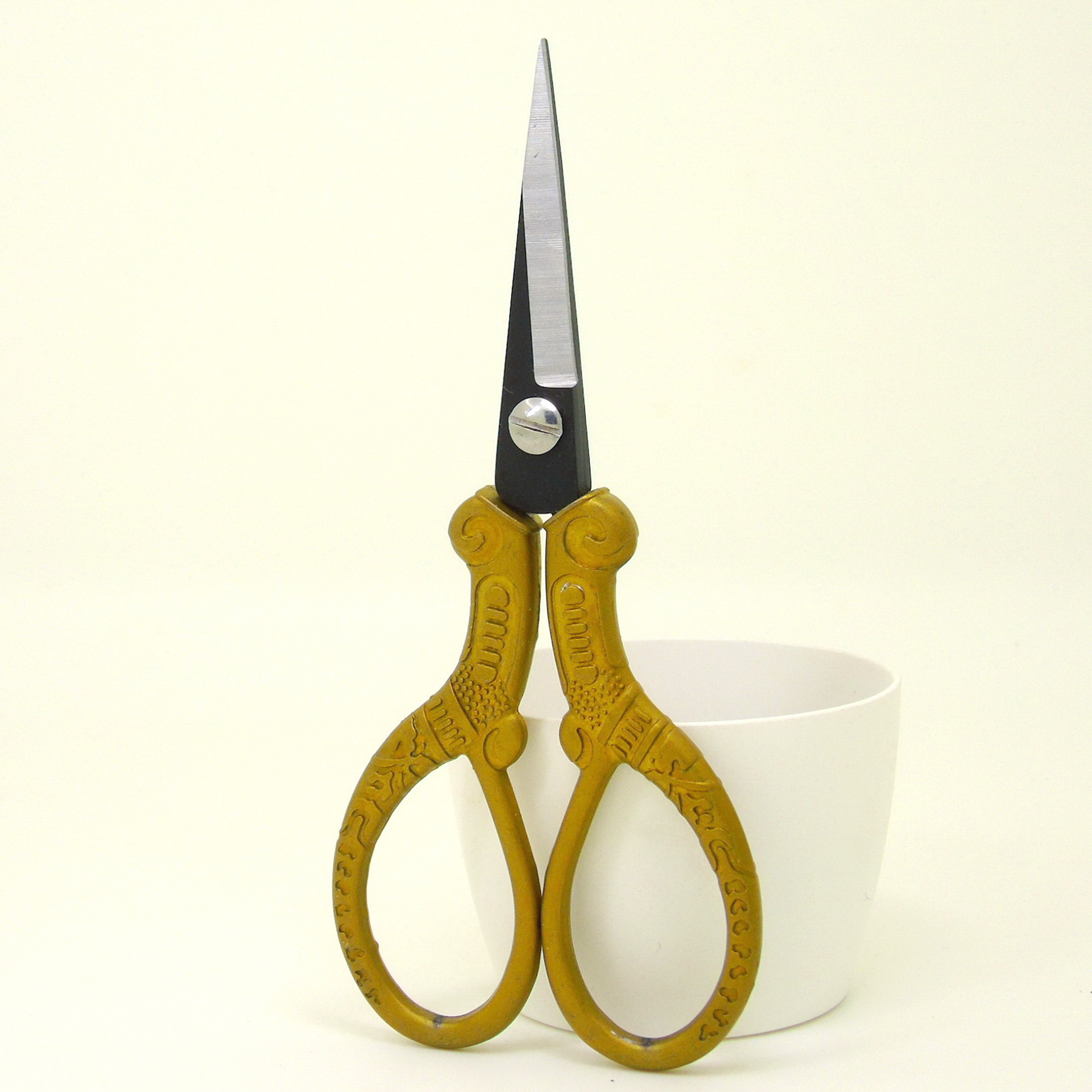 Retro tijeras de aleación tijeras de bordado cruzado tijeras de grúa tijeras 11cm tijeras de flores de ciruela tijeras de bolsa de té tijeras de oficina hechas a mano