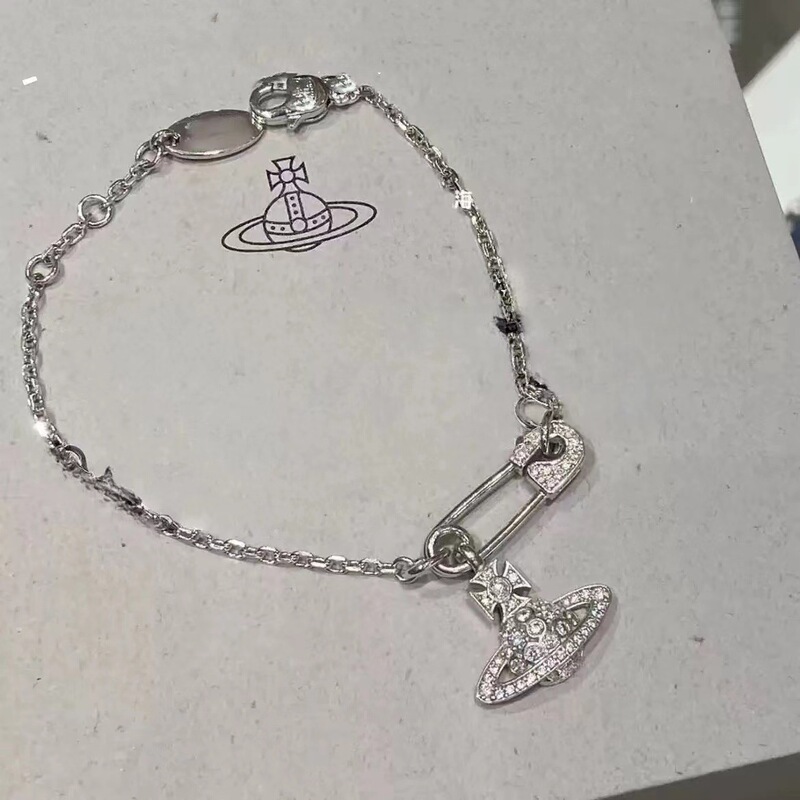 [Cabinet-Level Quality] Empress Saturn Pin Bracelet, Simple, Classic, Versatile, Simple and Stackable Paper Clip Bracelet