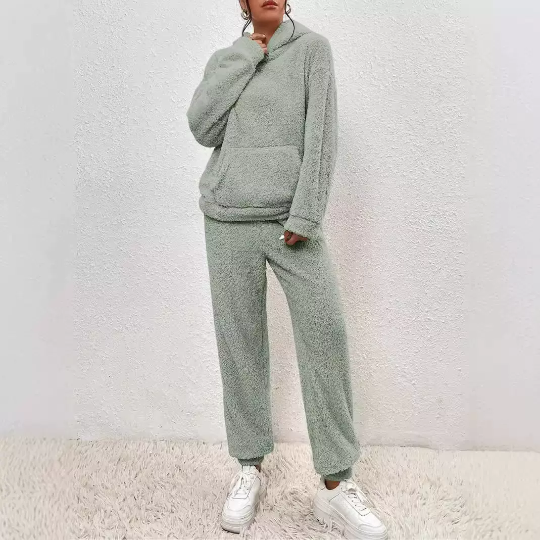 跨境亚马逊2025秋冬新款欧美休闲女装 纯色毛绒连帽长袖长裤套装