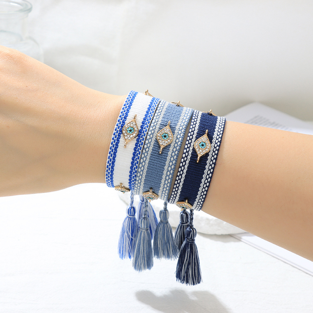 10g Weight Rhinestones Inlay Material Bracelets Classification Polyester Chain Material 1 Piece Quantity Holiday, Daily Occasion Polyester Material Devil's Eye, Heart Shape Pattern Unisex Gender Tassel, Braid, Inlay Design Casual Style Casual Devil's Eye Heart Shape Rhinestones Polyester Wholesale Bracelets 15