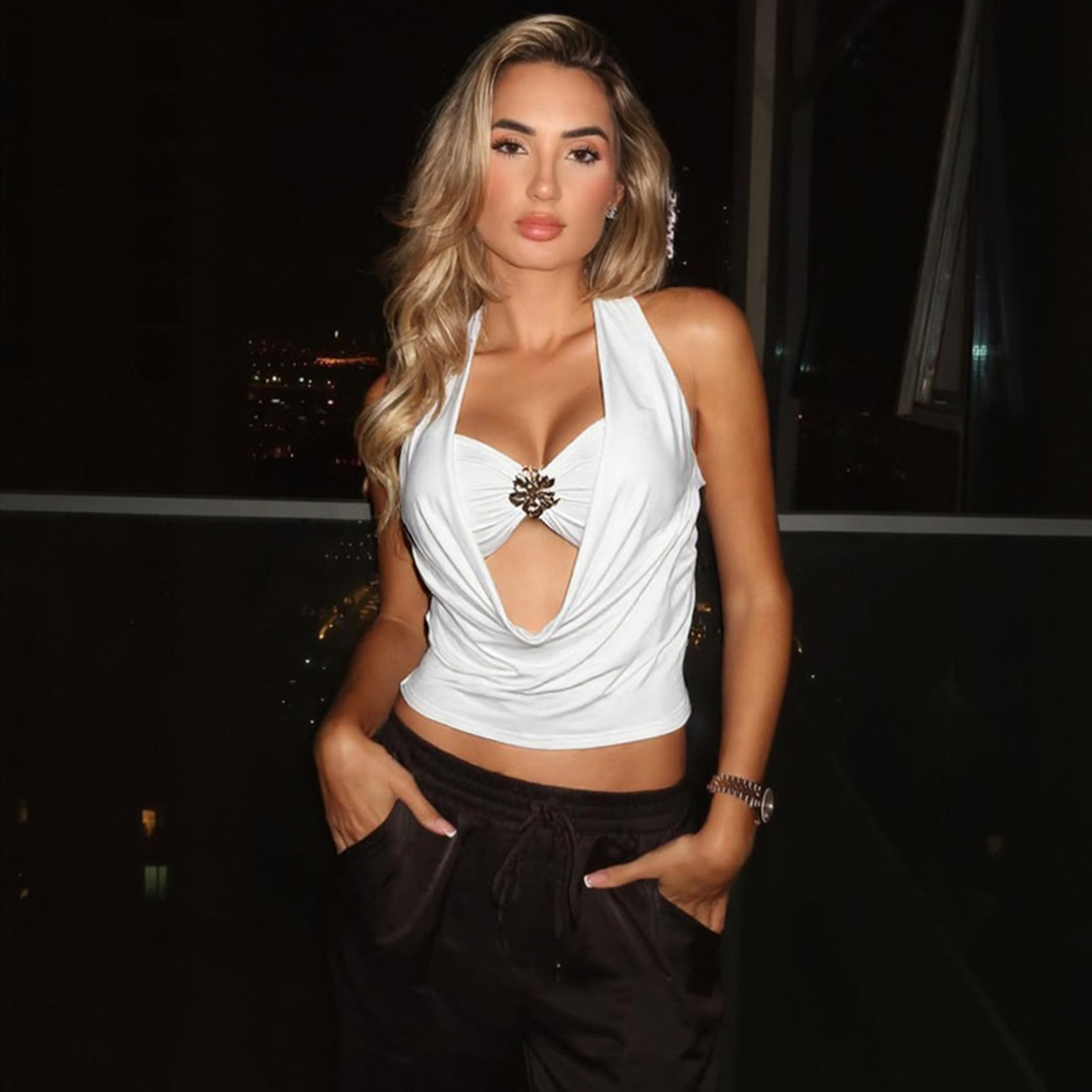 European and American Style 2024 New Summer Sexy Sleeveless Halterneck Cut Out Backless High Waist Slim Short Casual Top for Women