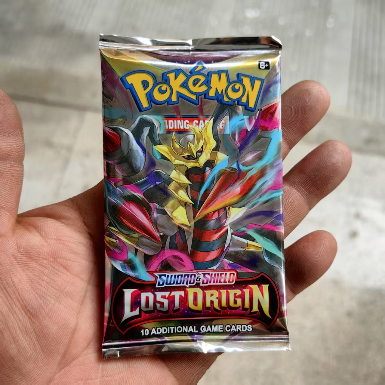 Amazon lanza nuevas tarjetas Pokémon Pikachu Cross-border Hot Card Pokémon Spitfire Dragon Card