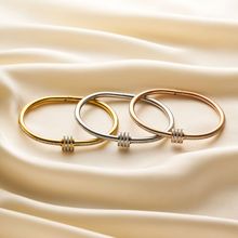 ����С�U����������C 18k����ɫ���C�p�ݺ��s�羳���N���