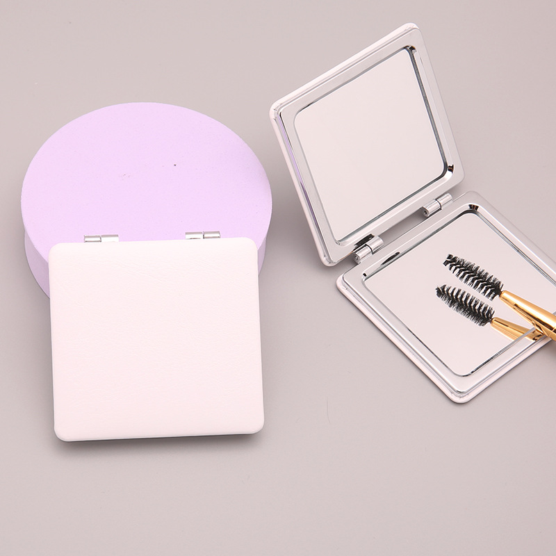 Nuevo perro Pacha osos de fresa doble cara plegable espejo de maquillaje tienda en línea tienda de espejo pequeño fábrica al por mayor