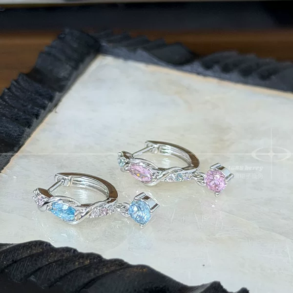 Pink and blue color-blocked, girly-style oval-shaped, ultra-sparkling cubic zirconia pendant, straight-needle earring, hoop earring, piercing earring, basic and versatile women's jewelry