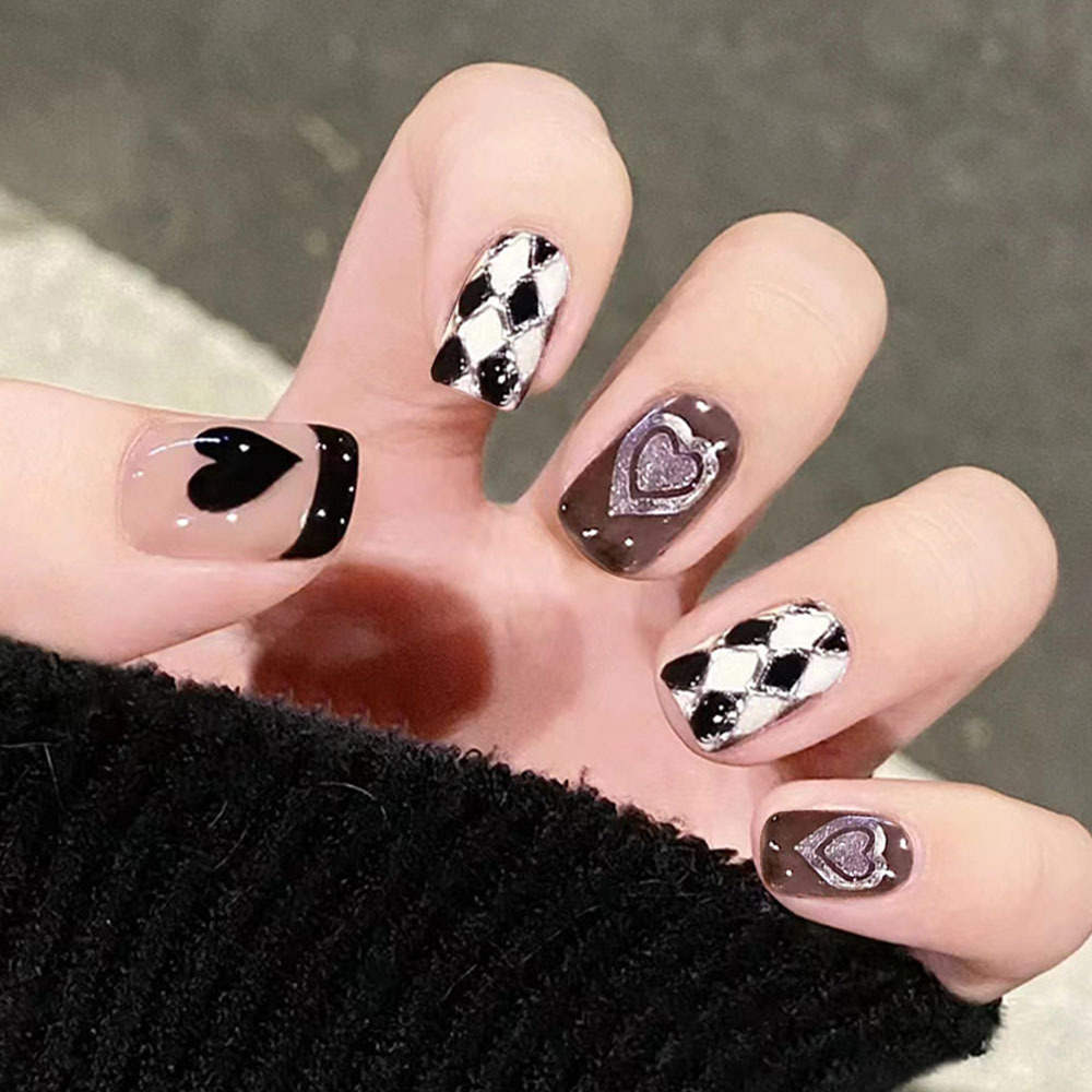 Oscuro dulce hermana amor llevar uñas marrón negro transparente lindo manicure corto dulce cool tablero de ajedrez exquisita hoja de uñas