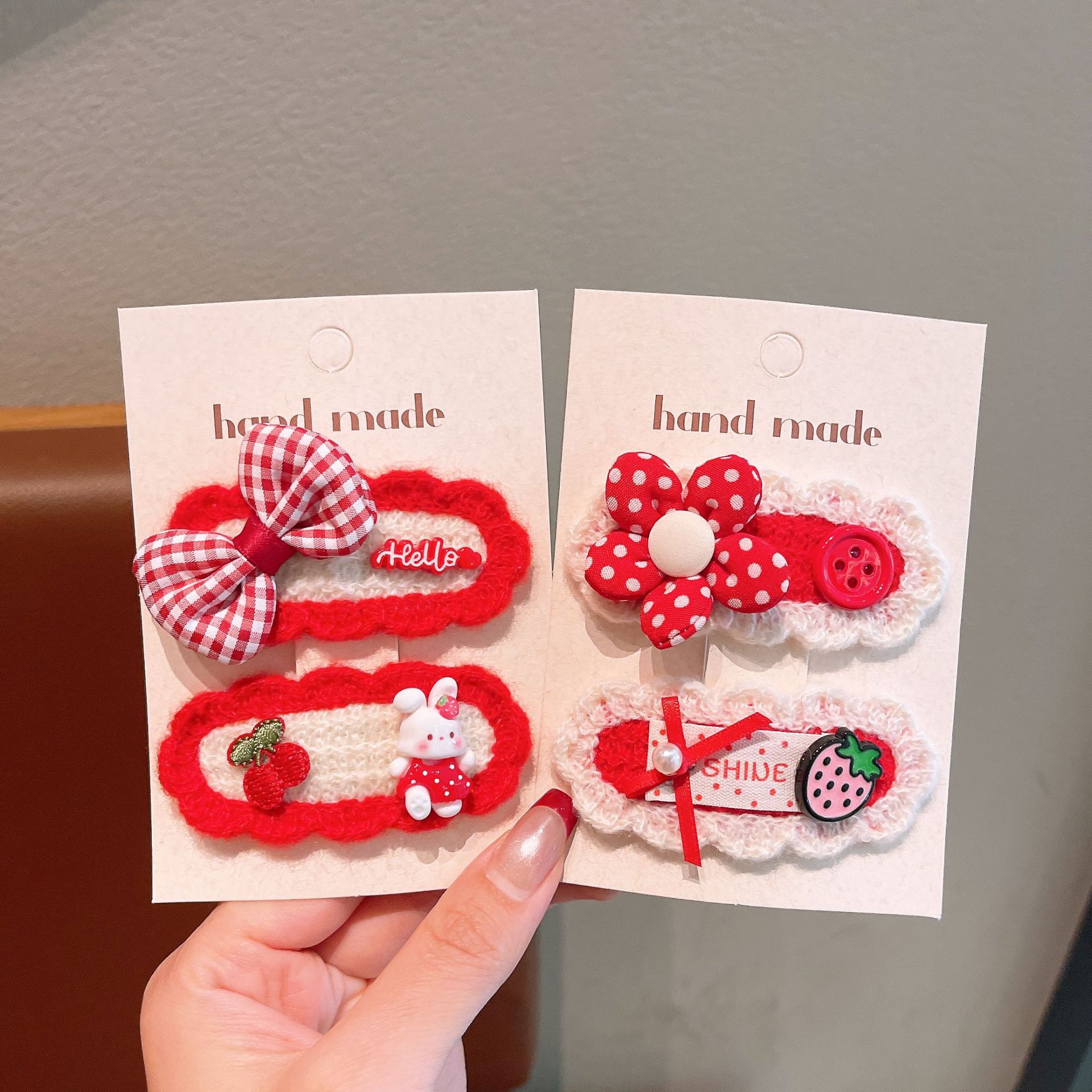 China viento rojo clip de cabello para niños de punto arco clip de cabello tocado lindas chicas de Año Nuevo BB clip lateral clip de cabello