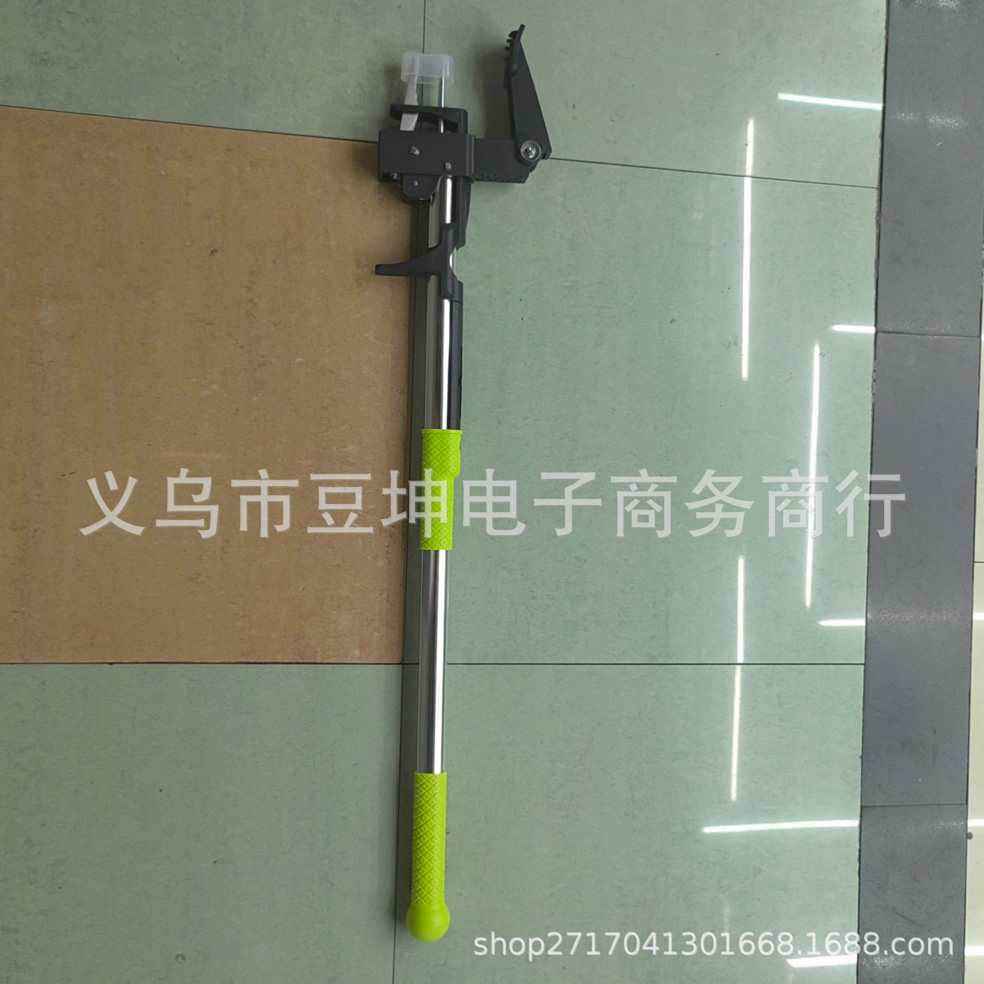 98c00cfb52a4ba1db84f1cbf01112b