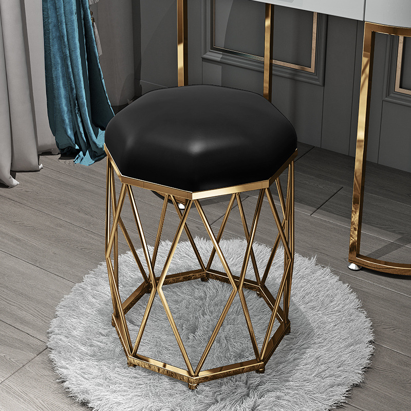 블랙 플란넬 + 골드 다리