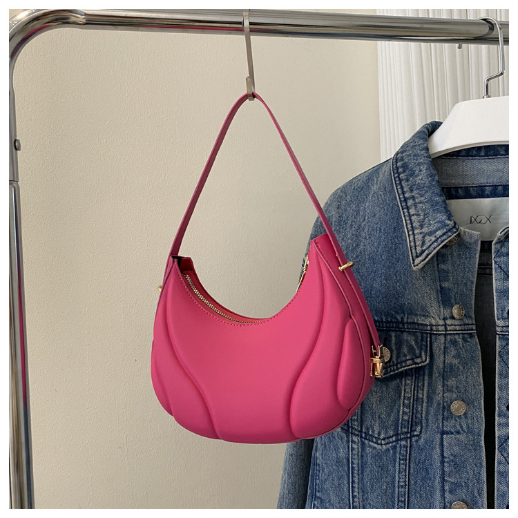 Women's Medium All Seasons Pu Leather Streetwear Shoulder Bag Underarm Bag display picture 4
