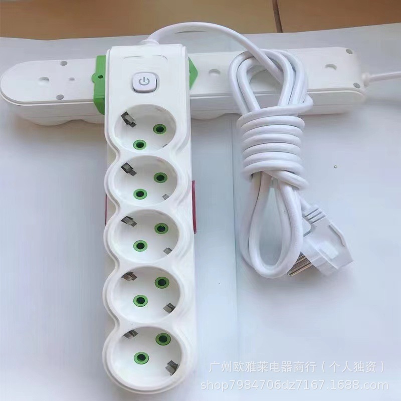 Fábrica directa comercio exterior 5 enchufes europeos con enchufe de alimentación USB en el Medio Oriente Asia Central Tailandia placa de enchufe