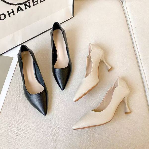 High heels pointed-toe stiletto heels