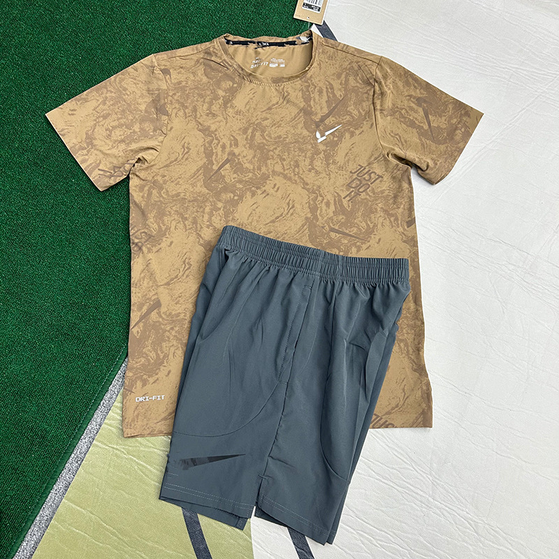 Pantalones cortos de secado rápido de verano set de mangas cortas de hielo transpirable deportivo ocio transpirable acondicionamiento físico relajado correr cuatro puntos de comercio exterior