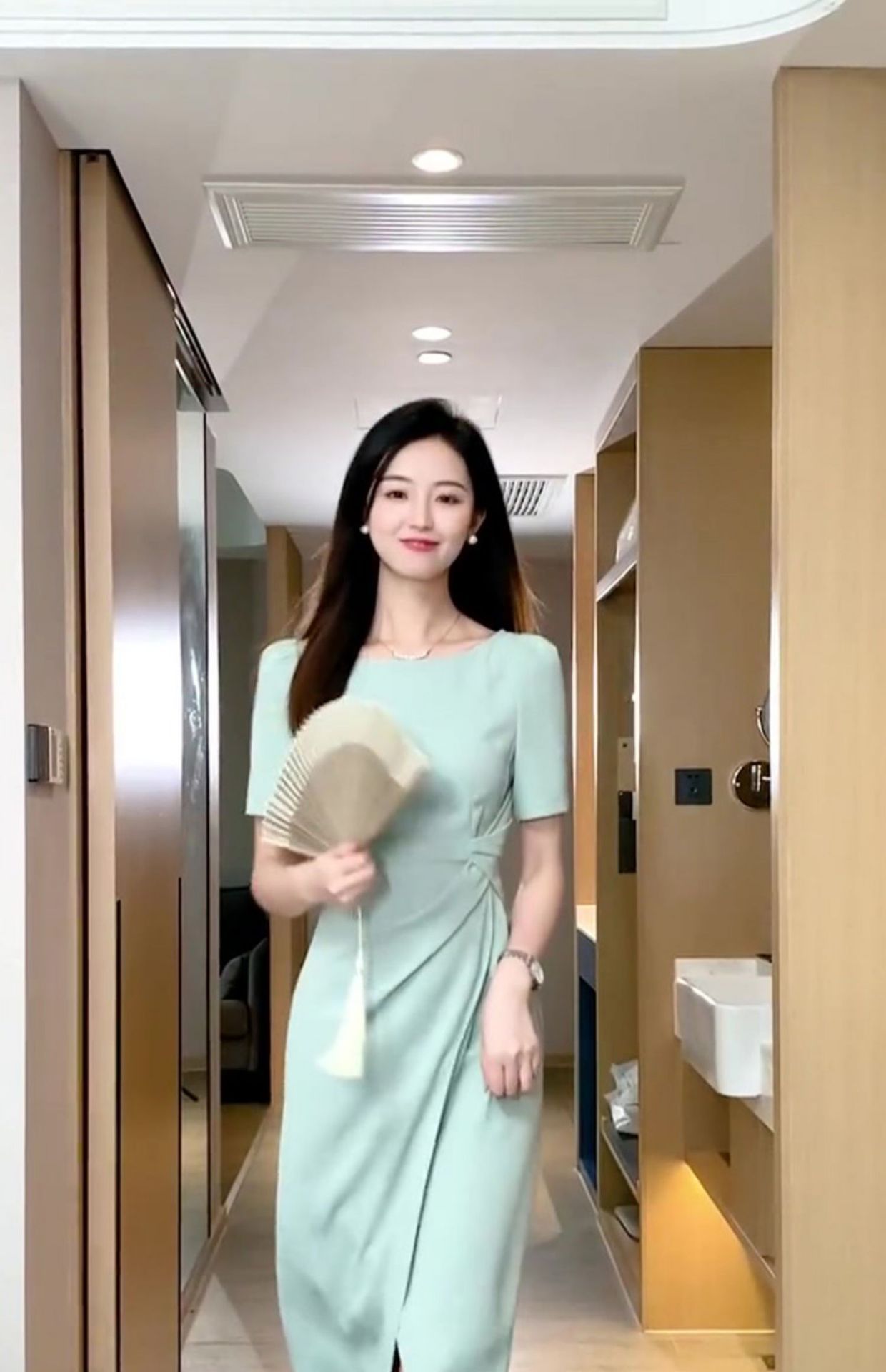 Váy maxi nữ thắt eo phong cách Pháp xanh dương mùa hè FL231435 — Màu xanh nước