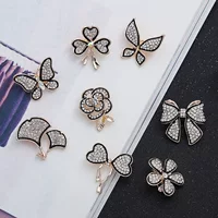 Корейская версия корейского стиля Lucky Clover брошь женская изысканная ретро циркон корсаж женская темперамент костюм воротник булавка