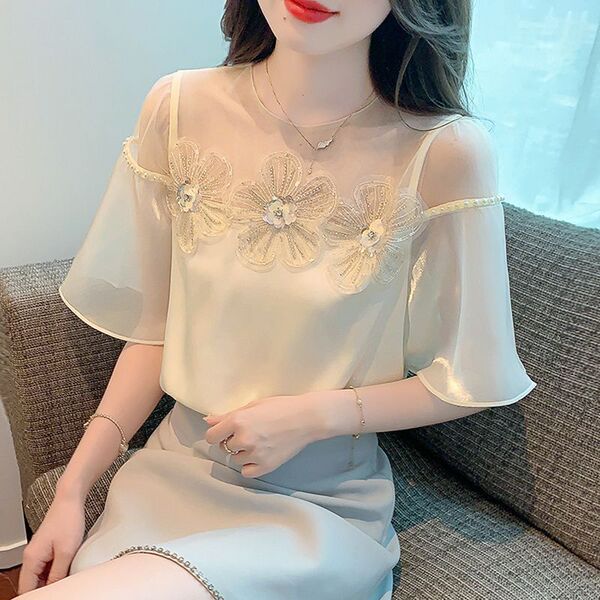 Fashionable elegant three dimensional lace summer T-shirt with a…