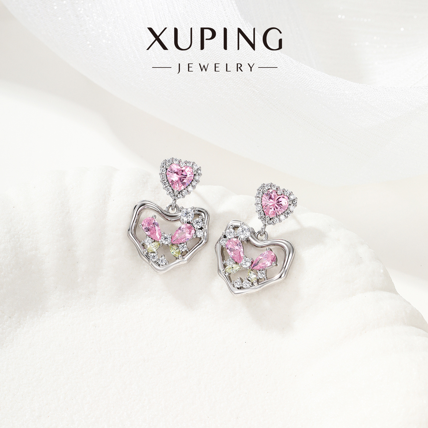 Xuping nuevos pendientes de zircón de color flor geométrica en forma de corazón pendientes de zircón ligero de lujo alta sensación de pendientes para mujeres