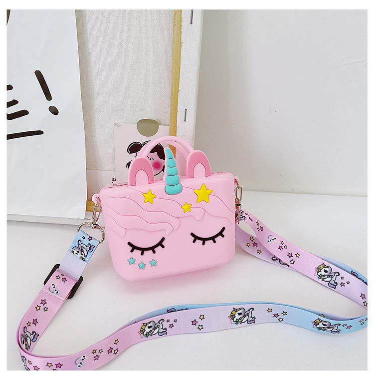 90g Weight Nylon Lining Material Zipper Closure Type Single Shoulder Strap Strap Type Animal Pattern White, Pink, Red Color Cute Cartoon  Silicone Bag 30