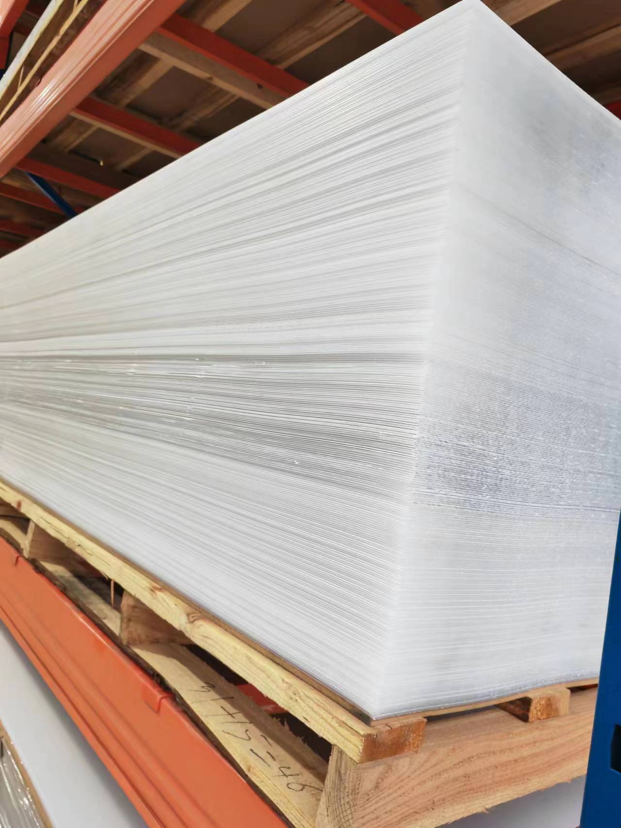 372挤出黑色6*1220*2440mm可定规格用于工艺品展架广告字装饰灯饰