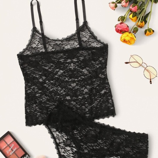 European and American Foreign Trade Black Mesh Transparent Sexy Lace Underwear Thin Lace Small Camisole Vest Set