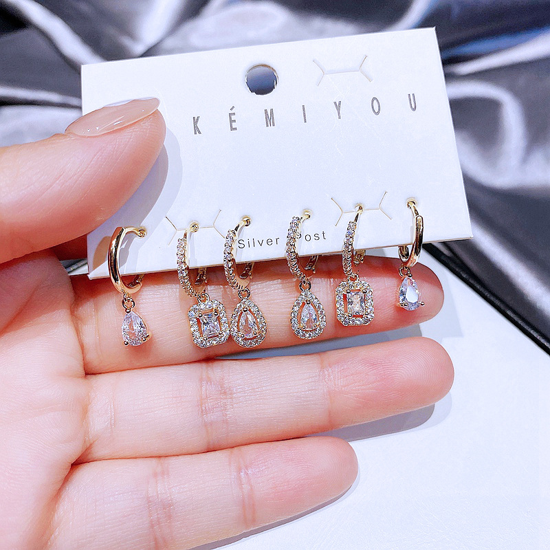 Yakemiyou Luxurious Water Droplets Copper Zircon 14K Gold Plated Water Plating Earrings display picture 5