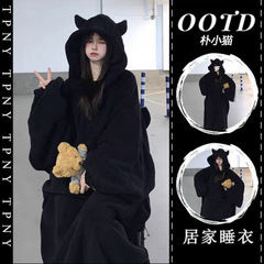 小悪魔のパジャマの女性の冬の新型のサンゴの絨毯の寝衣ネットの赤い高顔の値の学生のカップルの部屋の服は外に着ることができます。