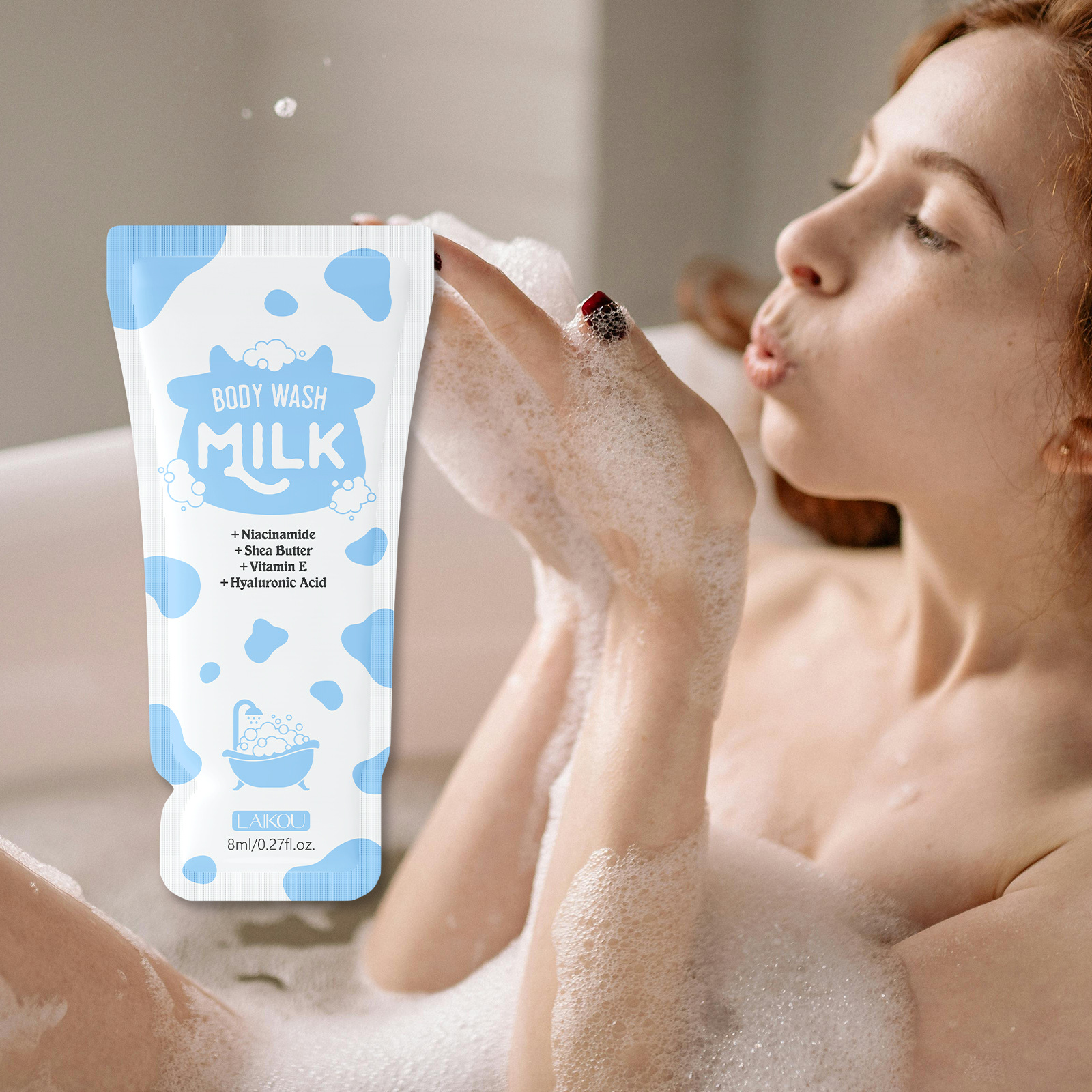Nutritious moisturizing shower gel strongly flavoured for skin care