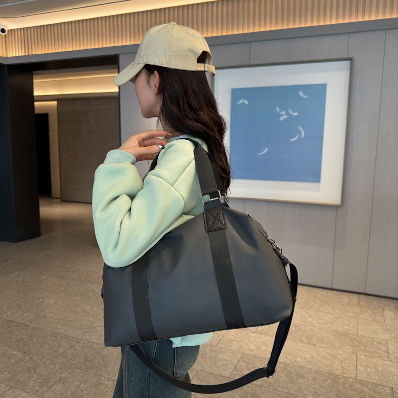 Cross-Border Women's Fashion Simple Korean Style Commuter Handbag, Large Capacity Travel Carry-On Bag For Short Trips - Thumbnail 3