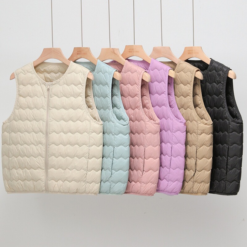 2025 New Autumn and Winter Lightweight Round Neck Wavy Quilted Winter Clothing Portable 90 White Duck down Vest Winter Jacket Trendy