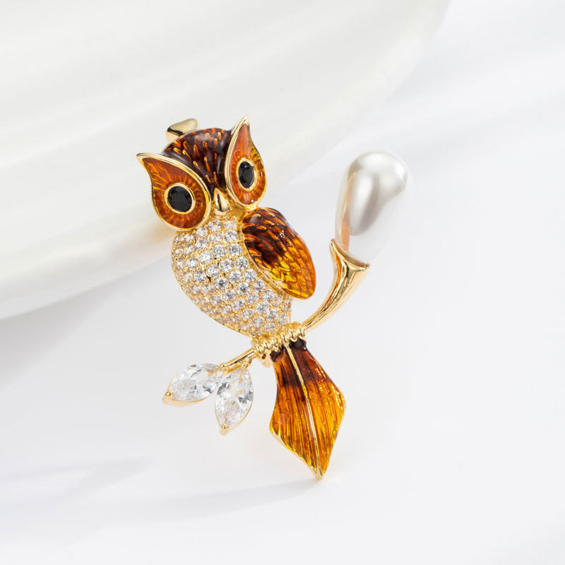 Cute Owl Brooch Fashion Wild Animal Corsage Enamel Color Personality Pin Cardigan Coat Accessories
