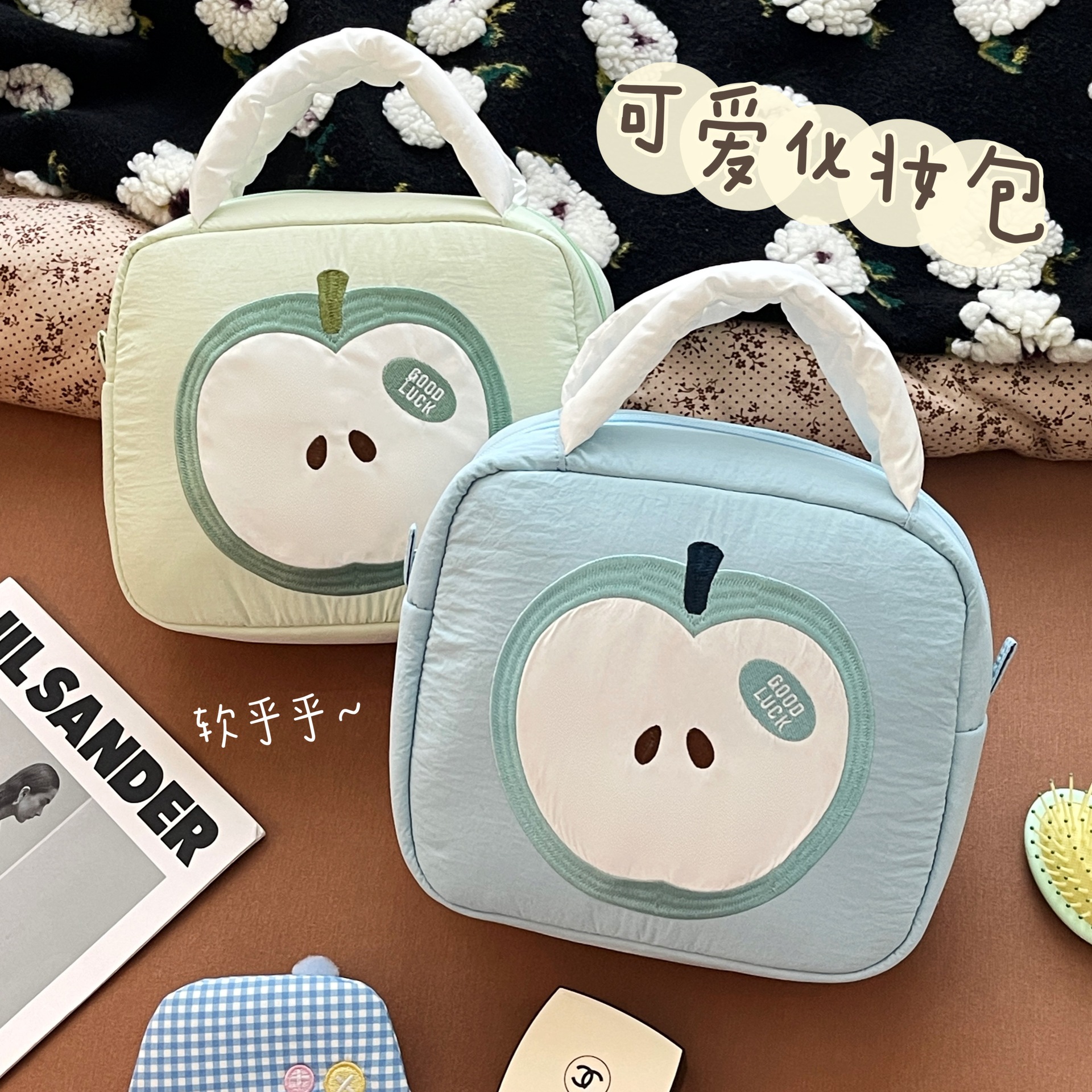 Nuevo lindo bolso de maquillaje de mano de manzana portátil de gran capacidad para mujeres bolso de lavado bolso de viaje
