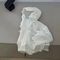 Легкая куртка с бантом солнцезащитный крем куртка для девочек весна и лето 2025 новый детский блузка с капюшоном