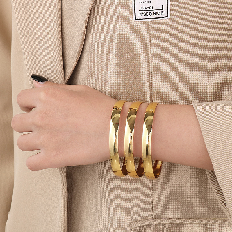 304 Stainless Steel Material Ion Plating (IP) 18K Gold Plated Solid Color 304 Stainless Steel Simple Style Classic Style Waterproof Non Tarnish 304 Stainless Steel Bangle