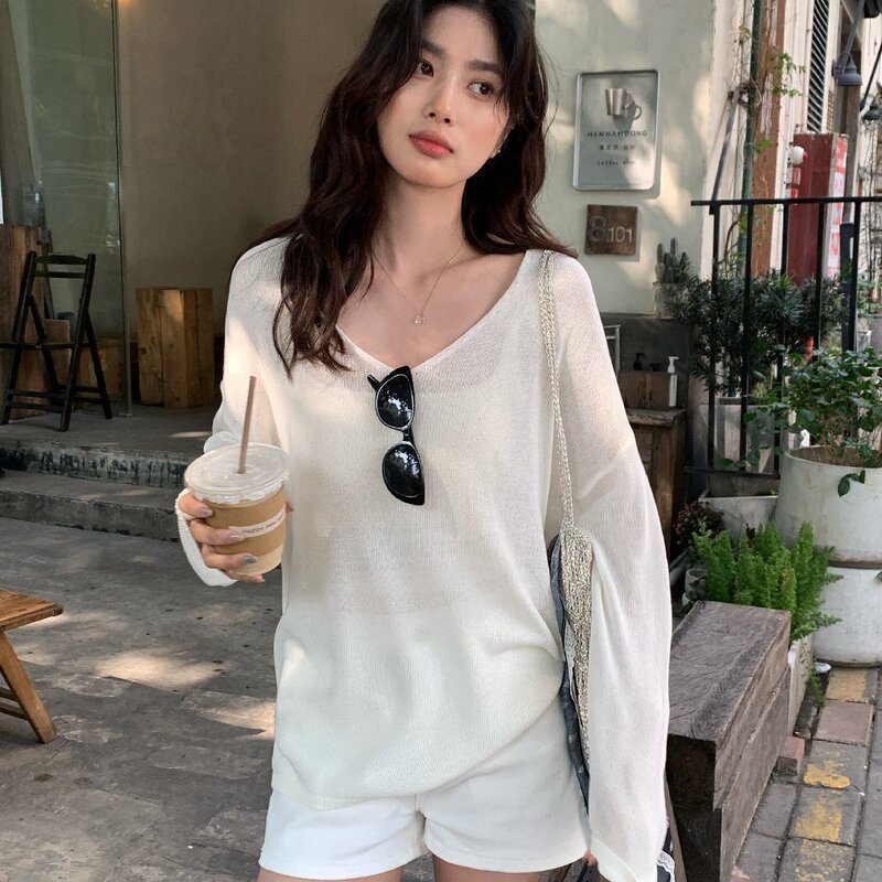 The Lemon Lemon Green Tea 2026 Spring V-Neck Long-Sleeved Knitwear Women's Loose Sun Protection Blouse Elegant Top The Lemon Lemon Green Tea 2026 Spring V-Neck Long-Sleeved Knitwear Women's Loose Sun Protection Blouse Elegant Top