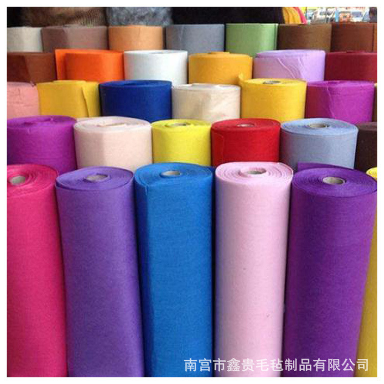 现货厂家直销1--3mm厚彩色毛毡针刺毛毡化纤毛毡布防尘不织布定制