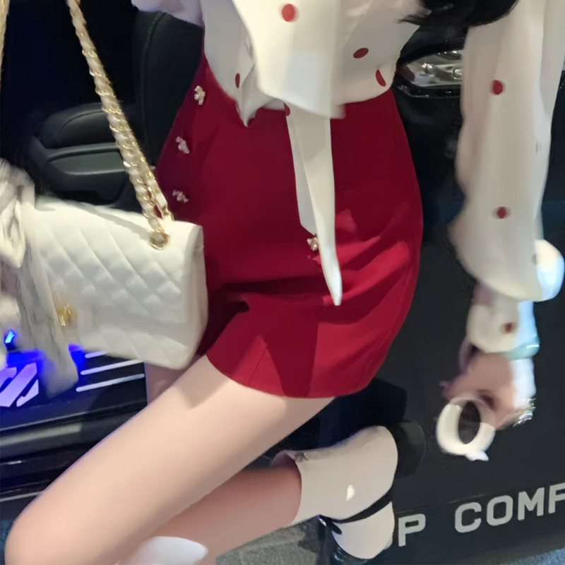 甜酒波尔卡高级感收腰蝴蝶结波点白衬衫+红色短裤套装女两件套潮|undefined