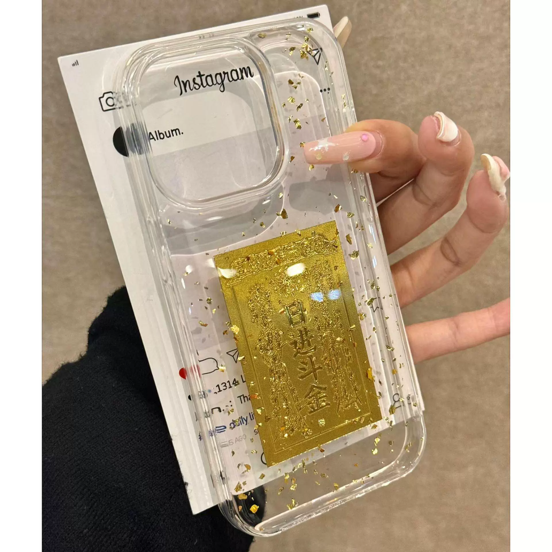 Оптовая продажа на складе с золотом в день