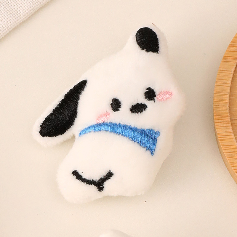 Caricatura peluche fresas oso broche lindo perro Pacha muñeca bolsas de muñecas colgar DIY accesorios de ropa al por mayor