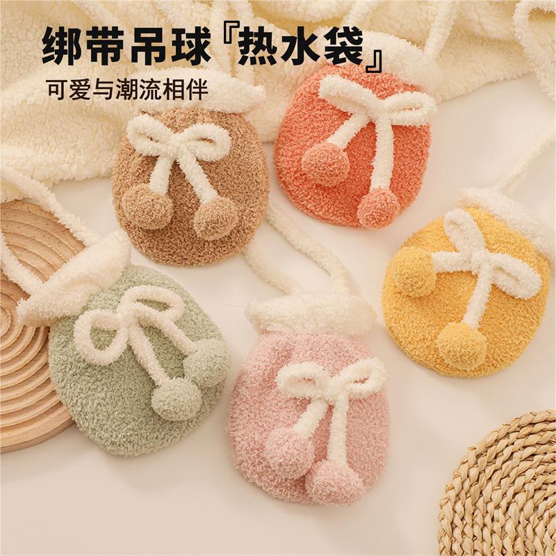 厂家批发冬季新款热水袋注水防爆迷你暖手宝女式毛绒暖水袋暖宝宝