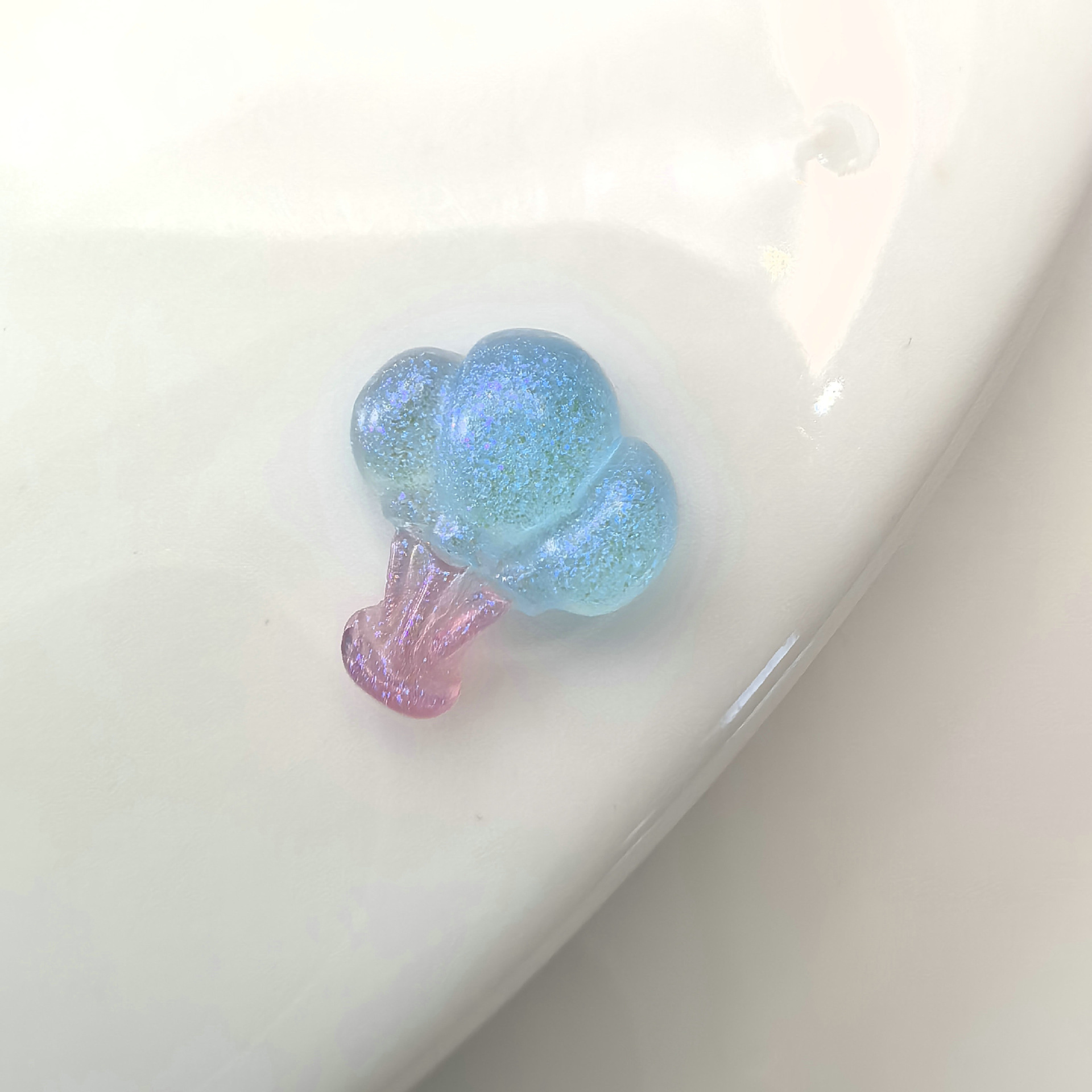 2夜光美甲饰品气球批发夜里创意新奇特礼品美甲店备货0004.