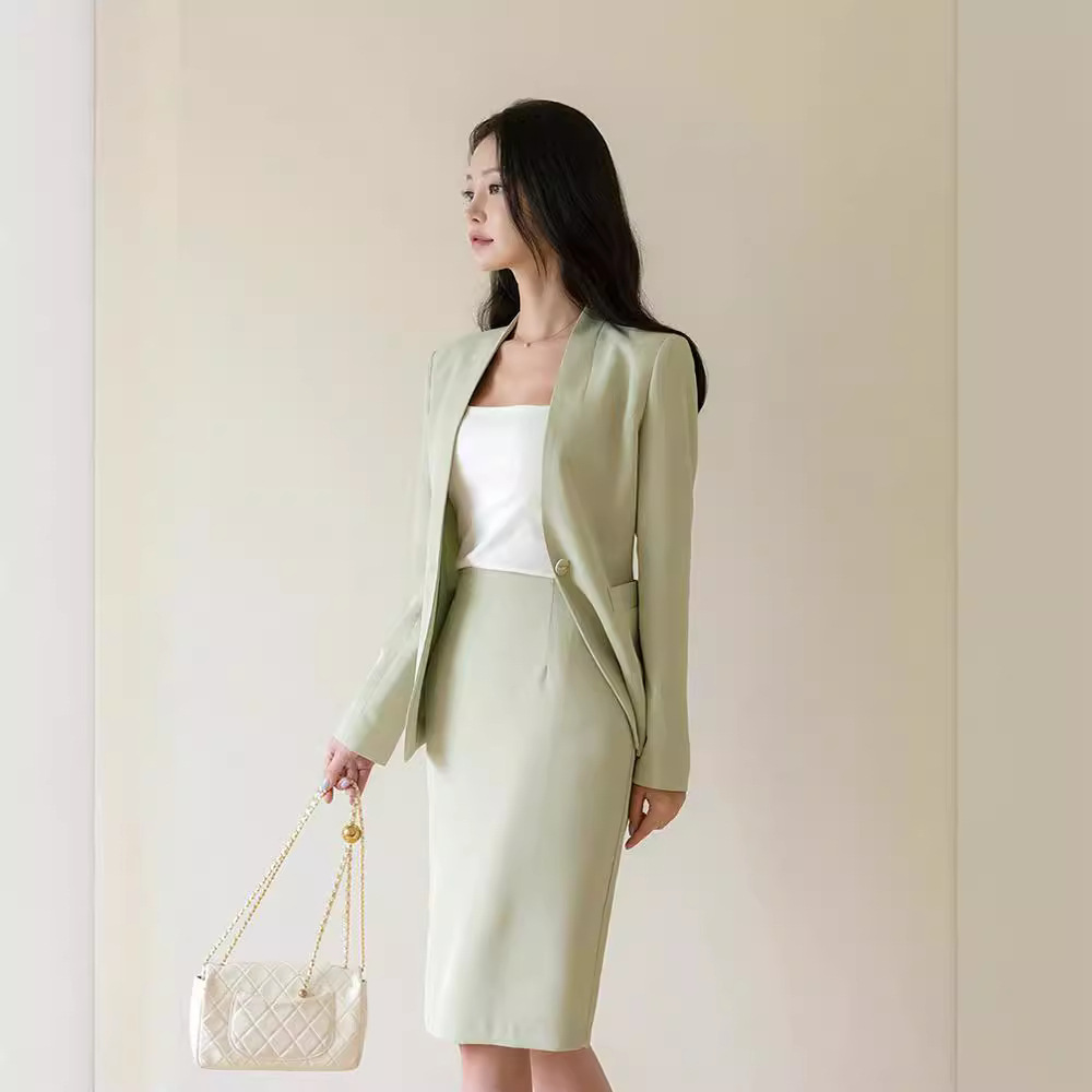 西装套装女2024年新款半身裙气质韩版休闲职业套装裙两件套小西服