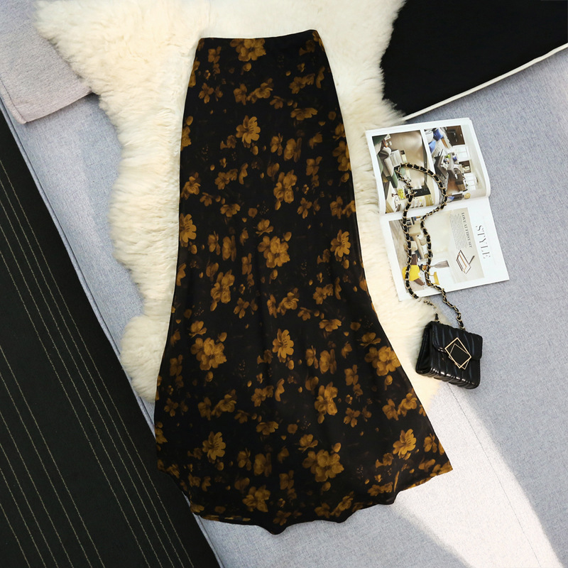Three Complete Standards, Tmall Quality, Five-Line Edge, French Retro Elegant, Floral Sexy Hip-Hugging Skirt
